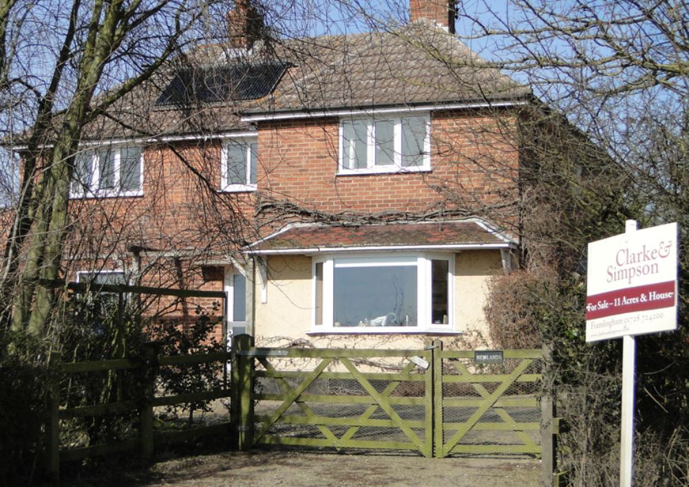 Aquapro Exterior Cleaning Image for How to Boost Kerb Appeal Before Selling Your Property in Guildford or Surrey -  Render Cleaning, Gutter Cleaning in Guildford,  Wall Cleaning,  Driveway Cleaning,  Fascias,  Patio Cleaning,  Soffits & Guttering Cleaning,  jet washing